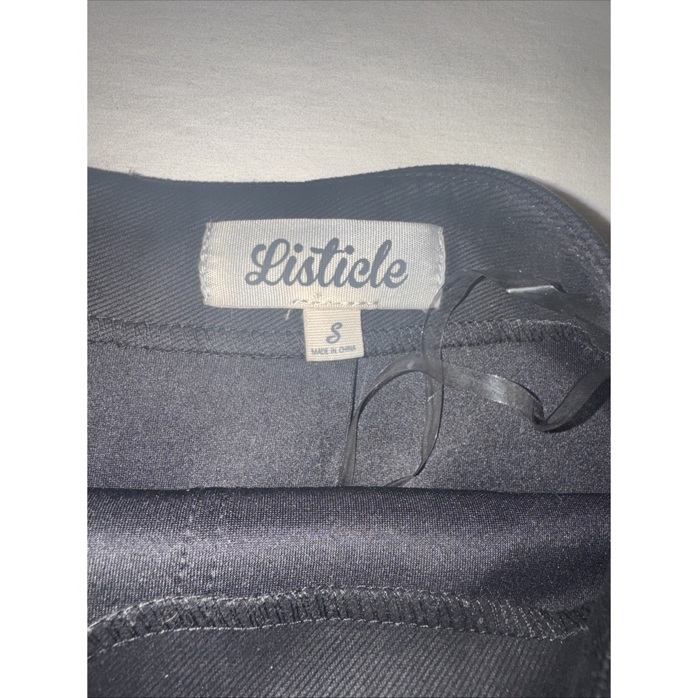 Listicle Black Mini Skirt Women Size Small Front Pockets Rear Zip - Picture 4 of 5